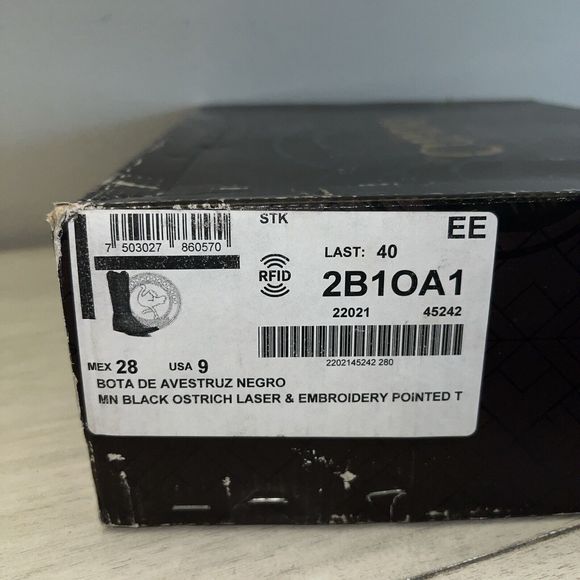 Cuadra Men Sz 9 Black Ostrich Traditional Cowboy Western Boot made by Cuadra - Picture 12 of 15